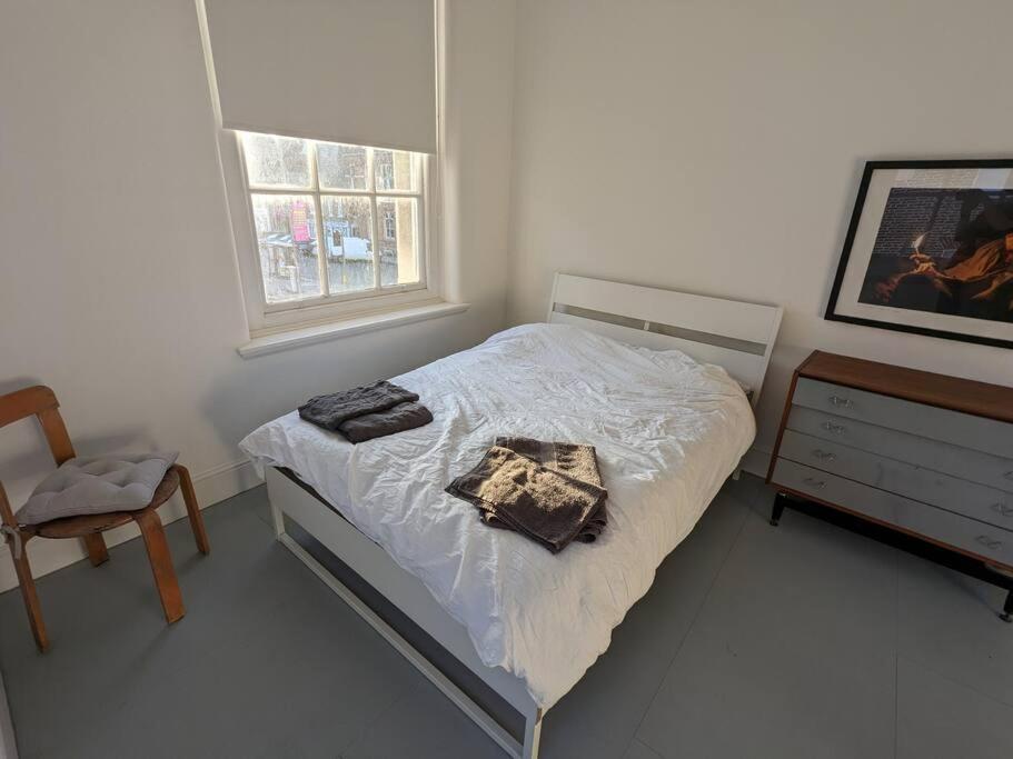 Apartment 2-bed In *